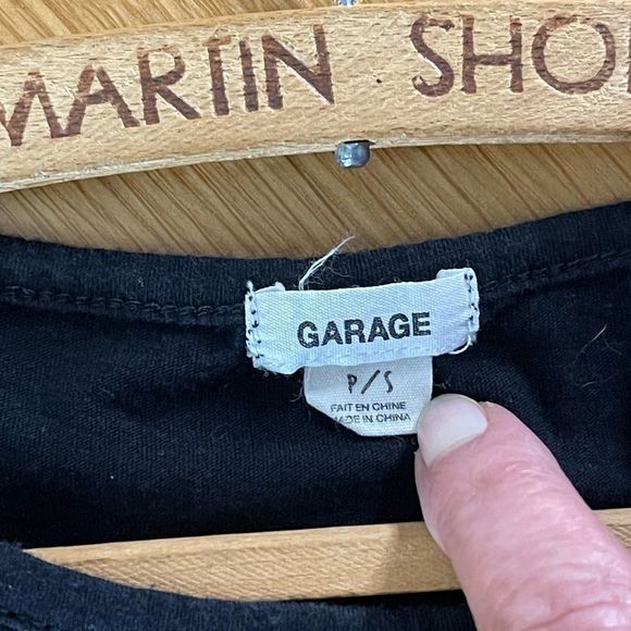 Garage I’m in love with cities I’ve never been to cropped T shirt - Picture 2 of 4